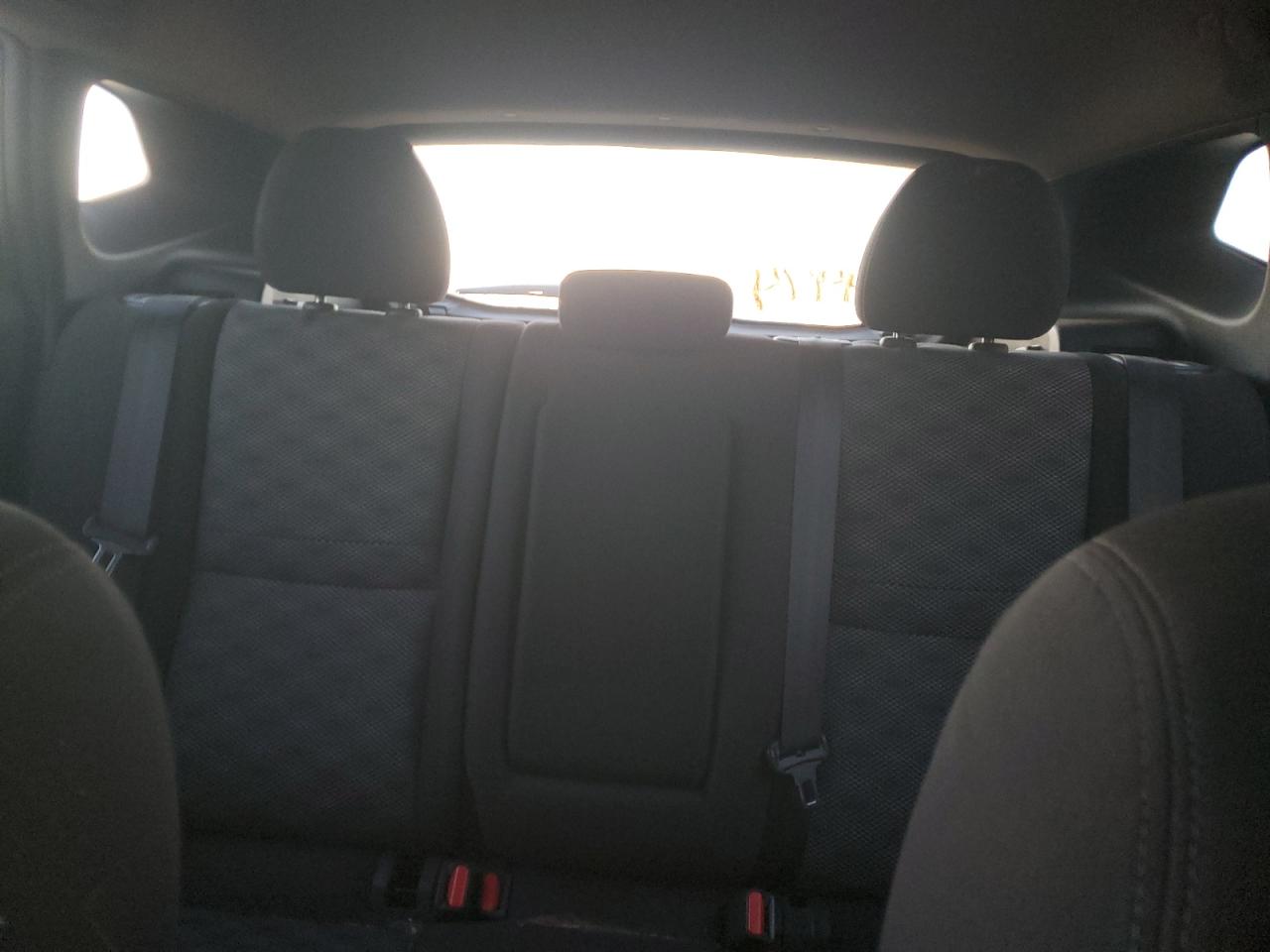 2017 Nissan Rogue - Image 10