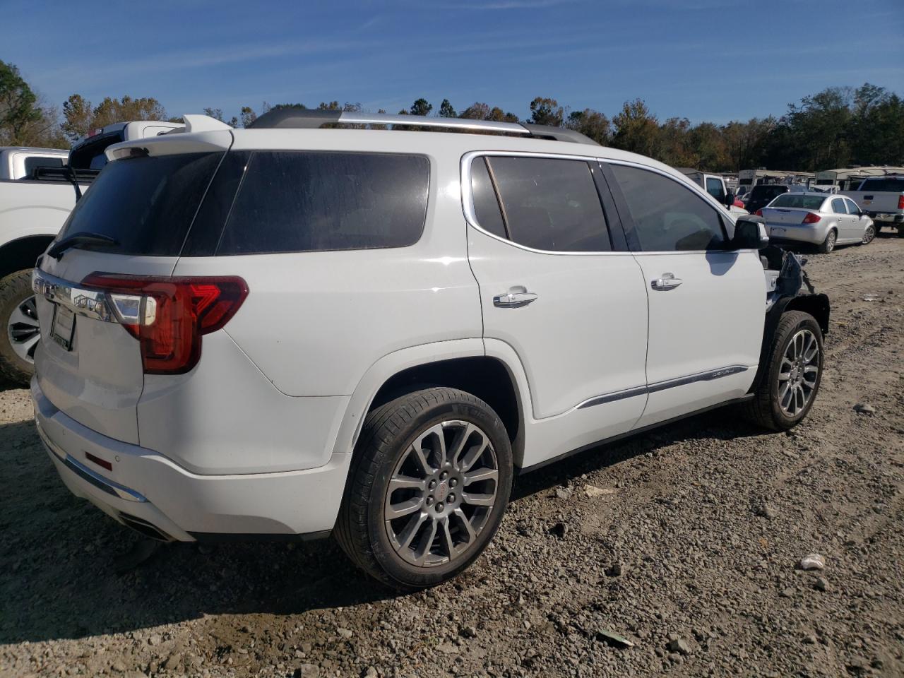 2021 GMC Acadia - Image 3
