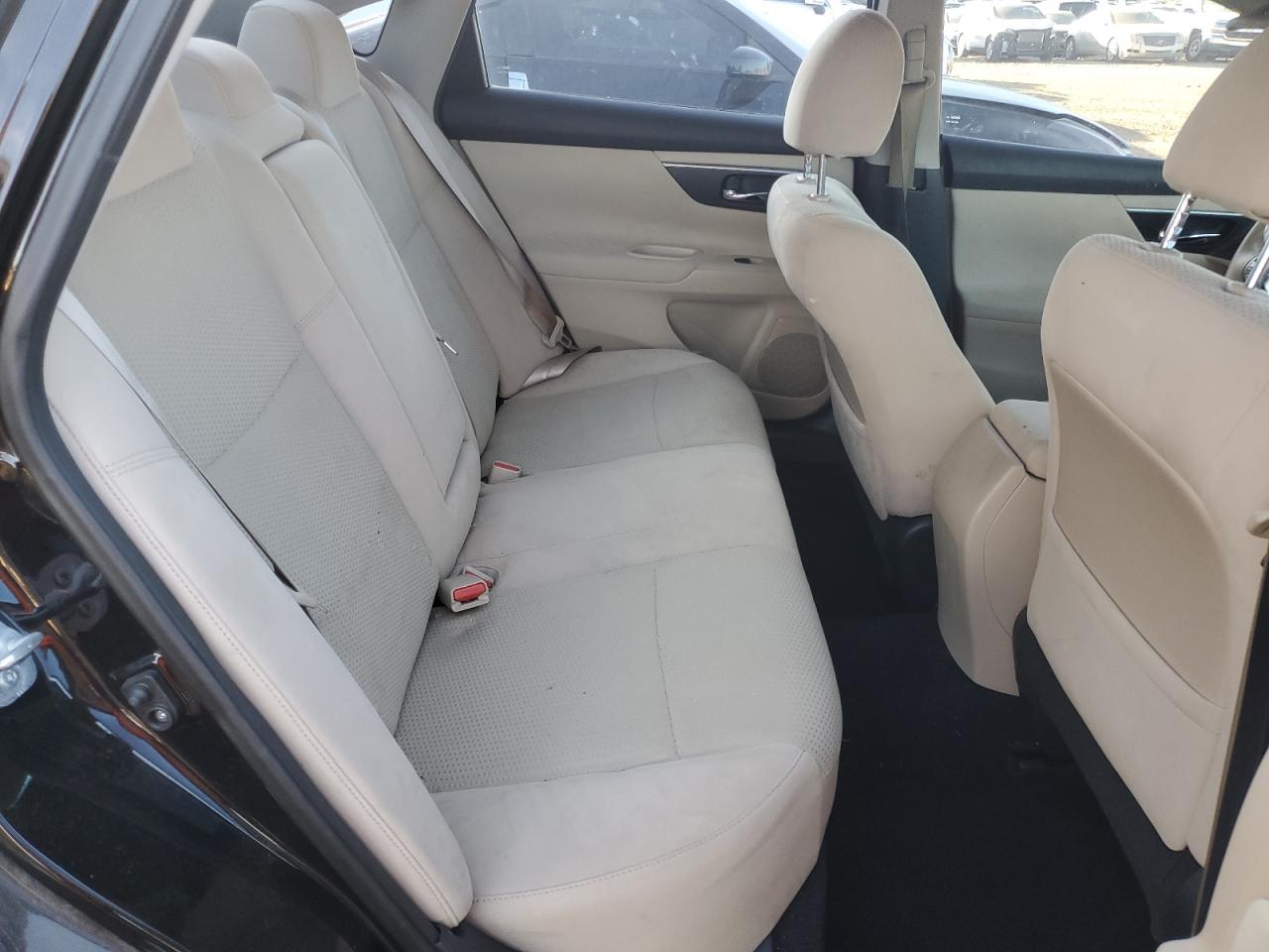 2015 Nissan Altima - Image 10