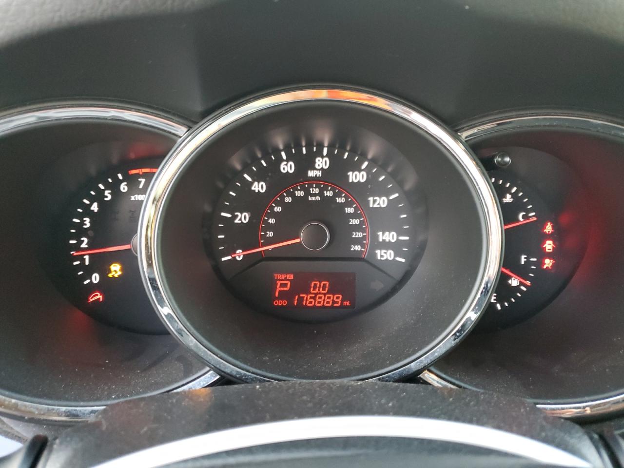 2011 Kia Sorento - Image 9