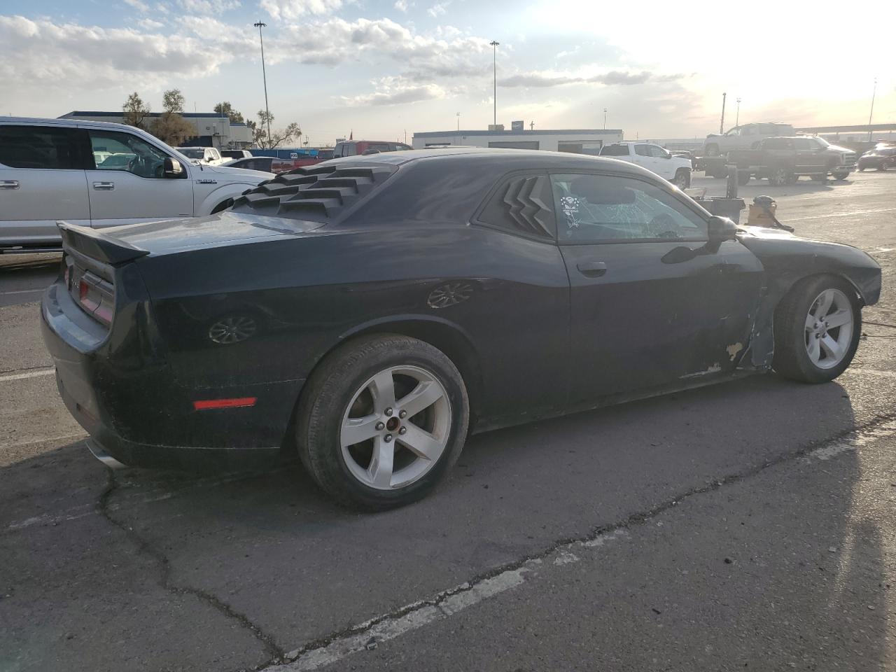 2015 Dodge Challenger - Image 3