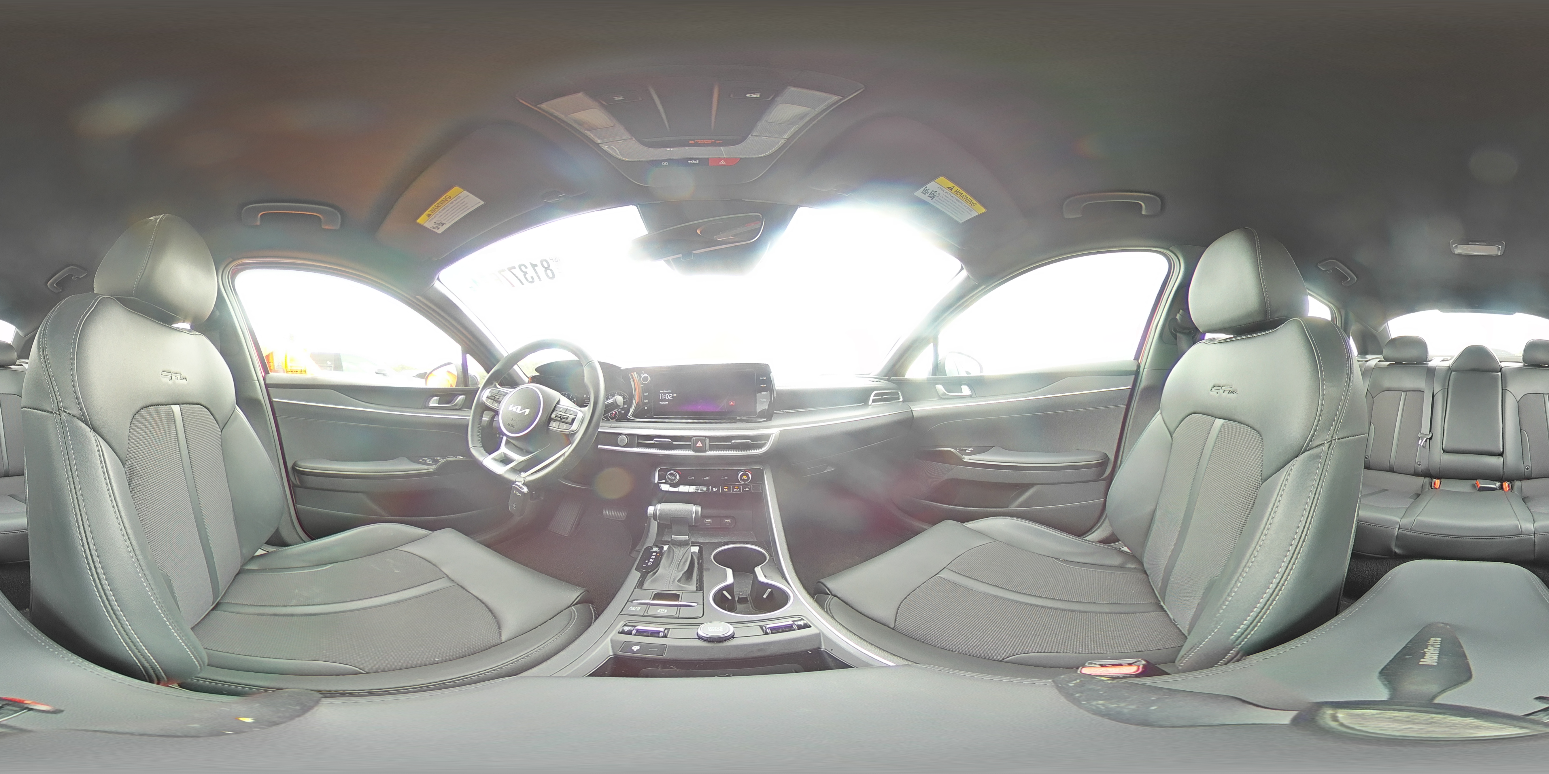 2024 Kia K5 - Image 13