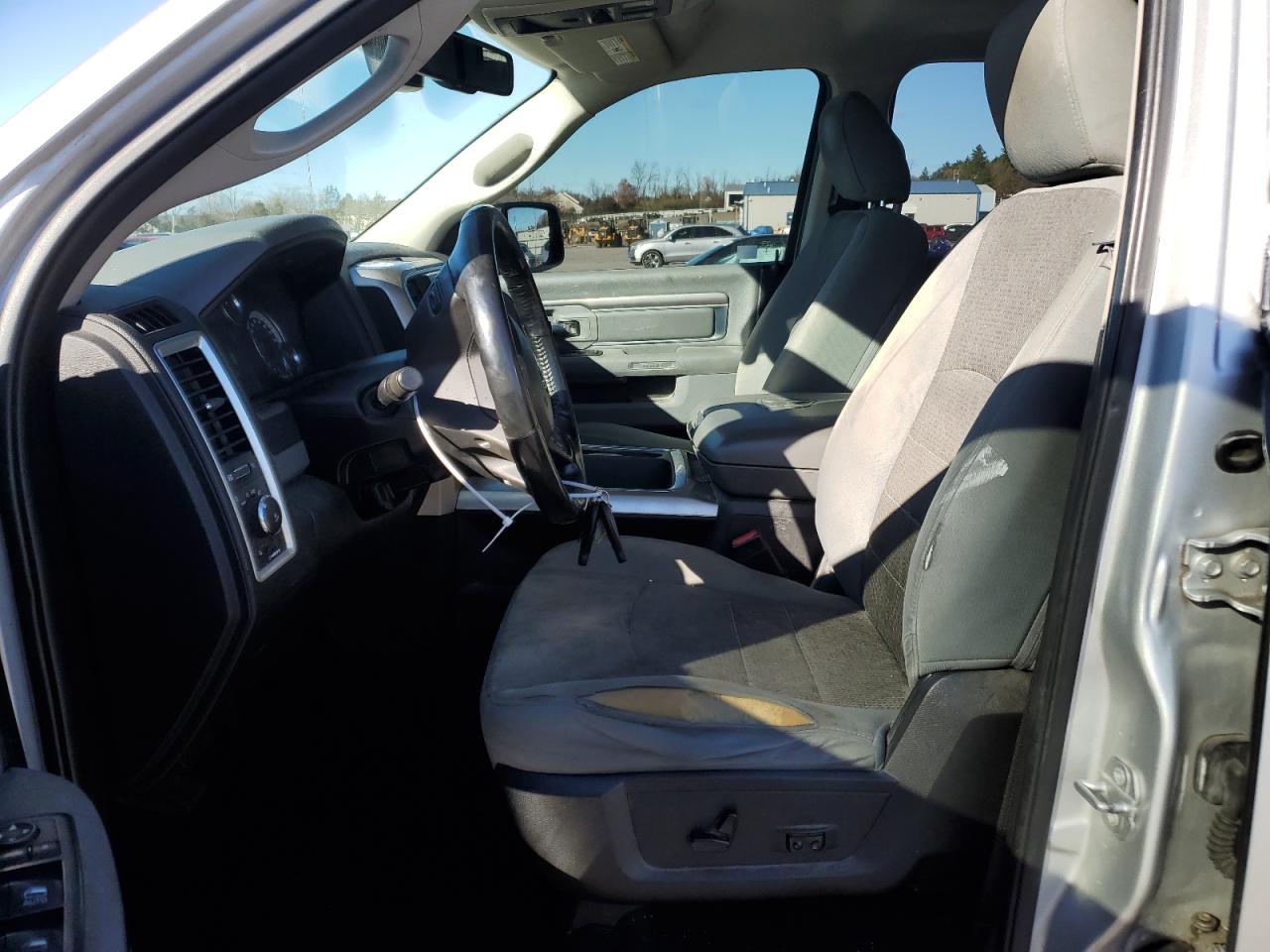 2017 RAM 1500 - Image 7