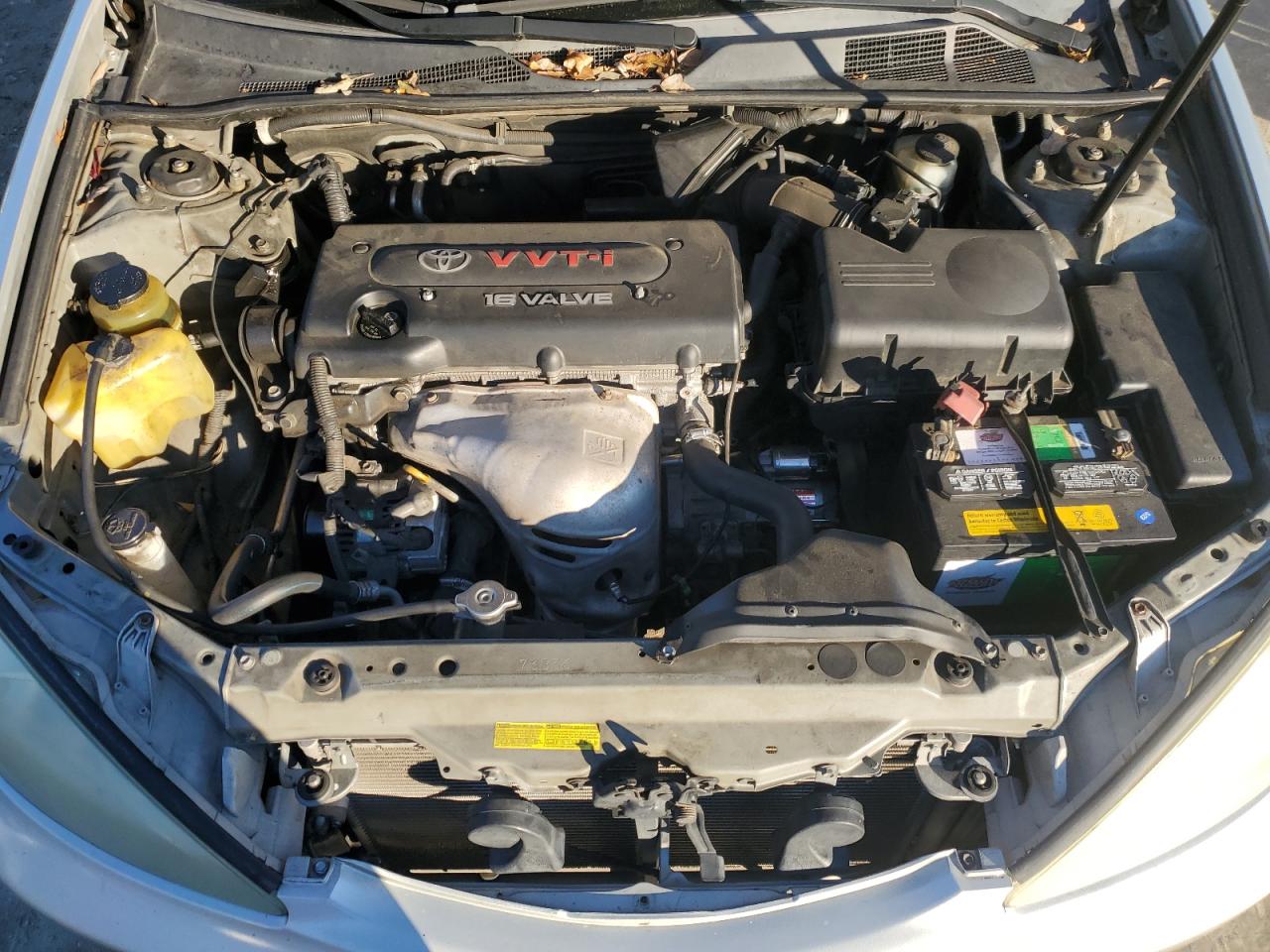 2004 Toyota Camry - Image 11