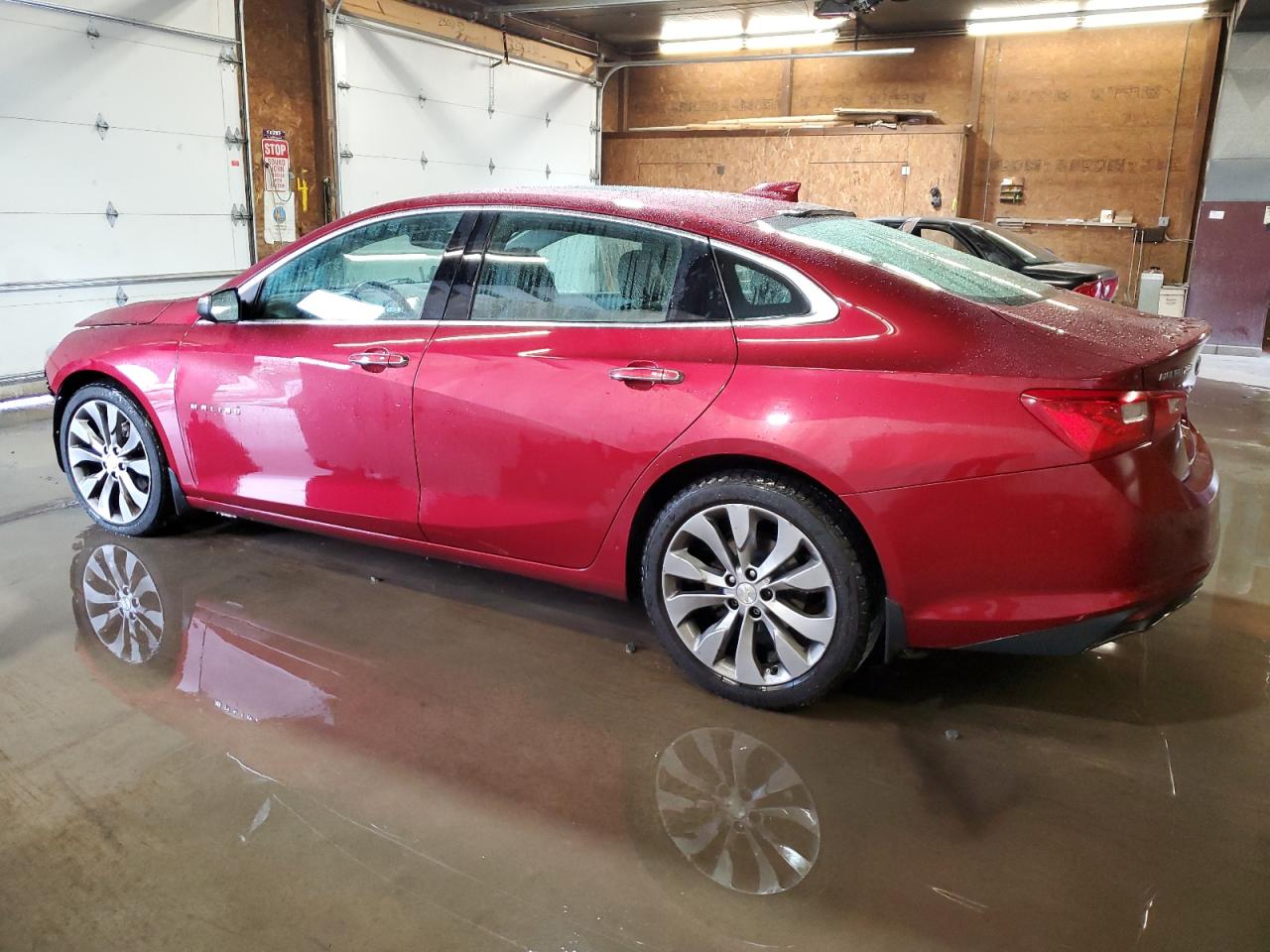 2018 Chevrolet Malibu - Image 2