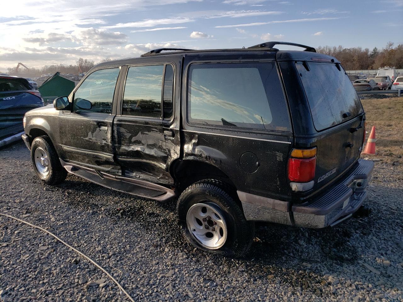 1997 Ford Explorer VIN: 1FMDU34E2VUB96516 Lot: 79398854