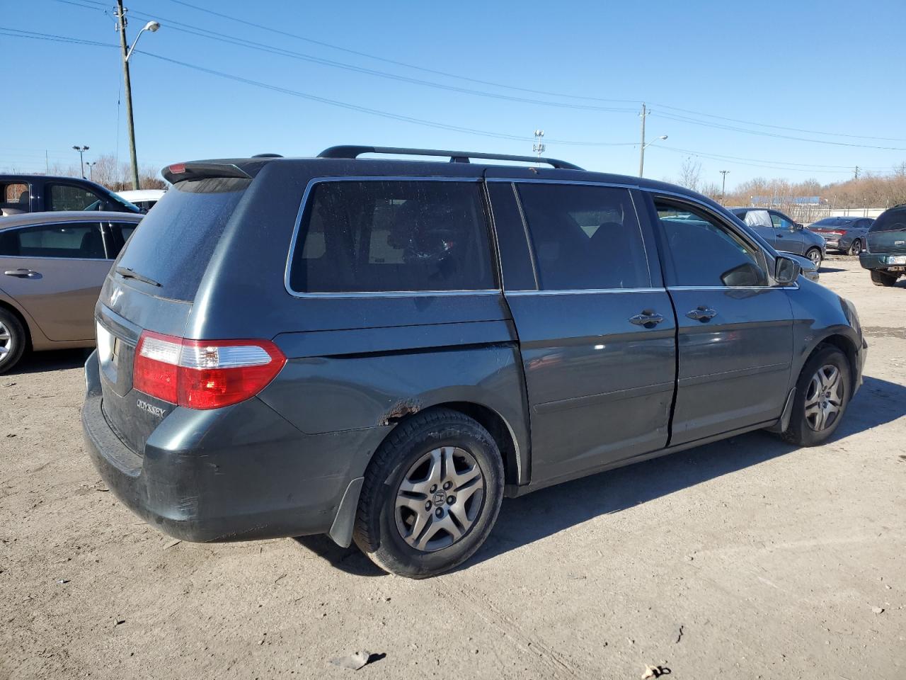 2005 Honda Odyssey - Image 3