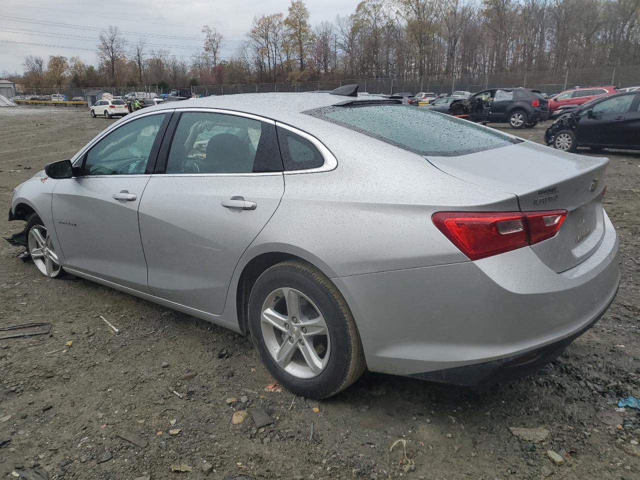 2020 Chevrolet Malibu - Image 2