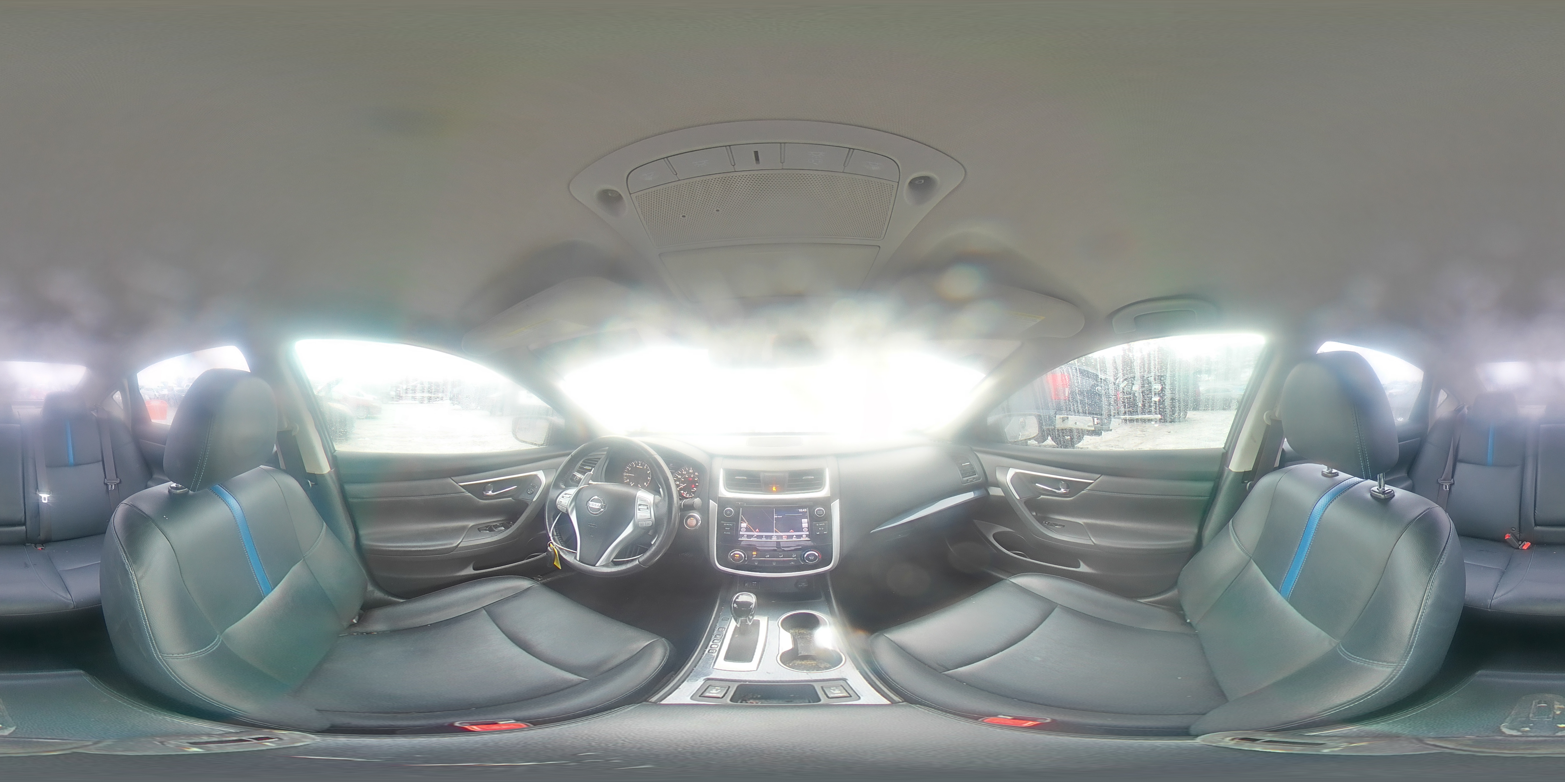2018 Nissan Altima - Image 13