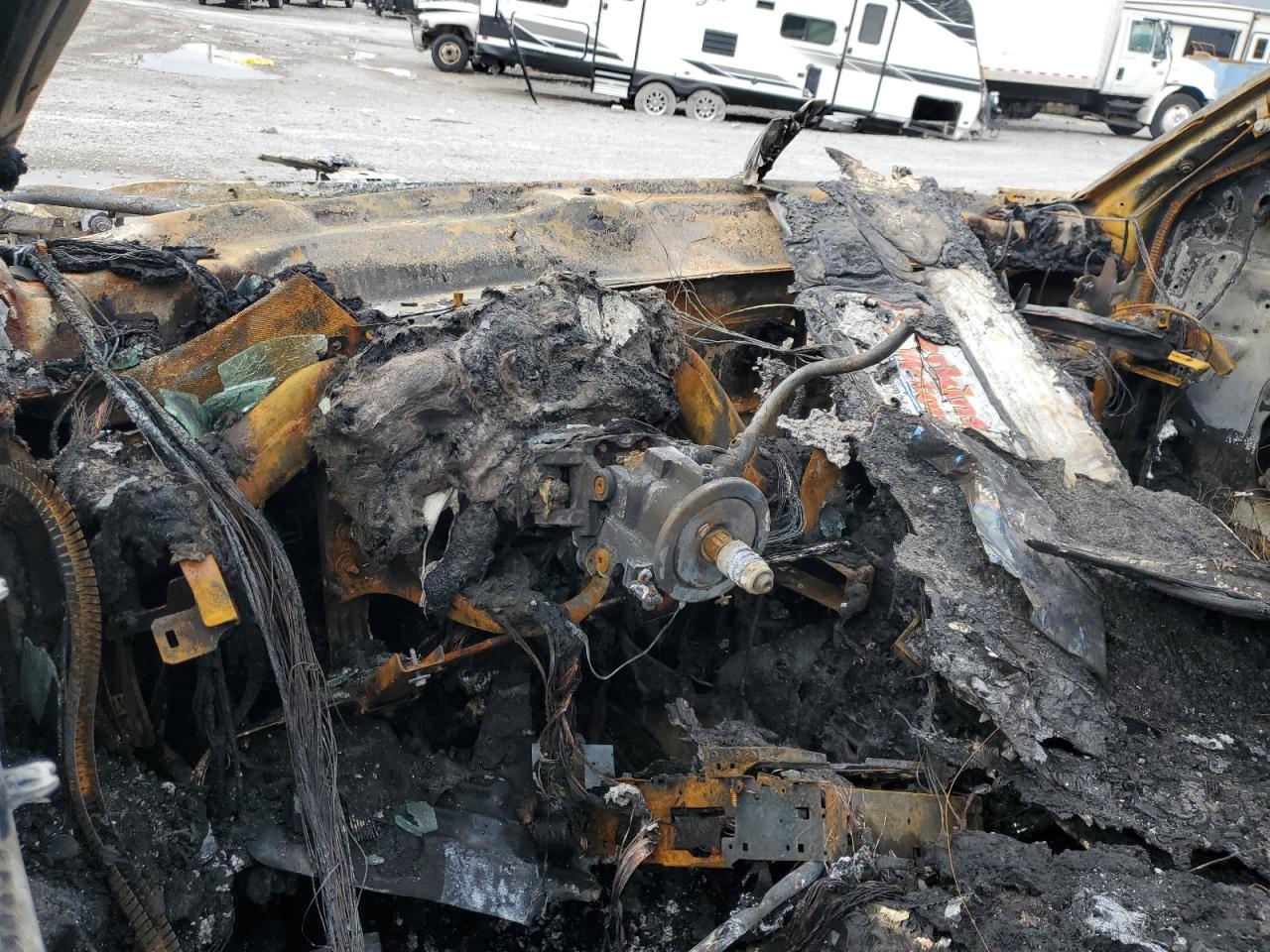 2017 Chevrolet Suburban K1500 Premier VIN: 1GNSKJKC8HR213650 Lot: 44600675