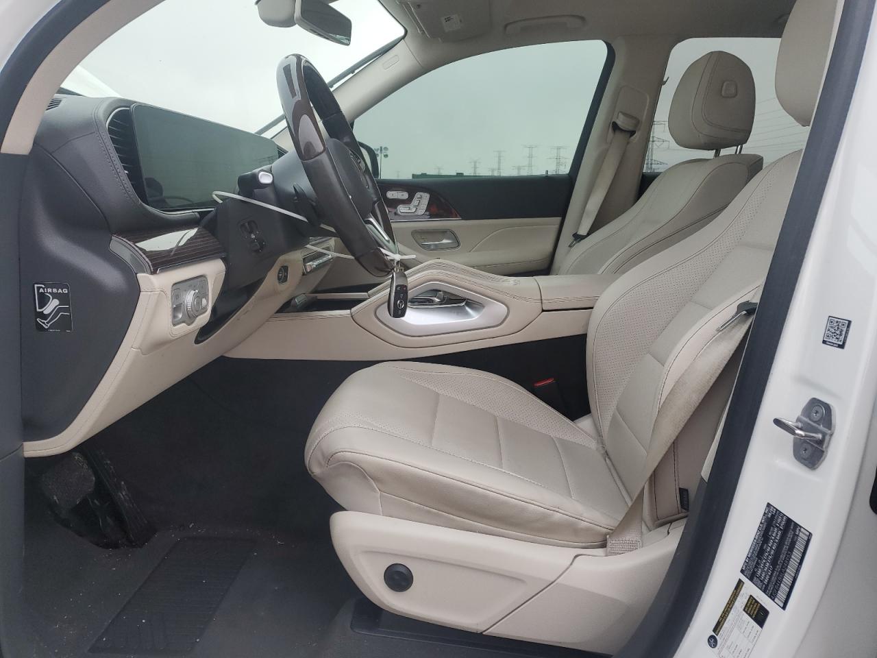 2020 Mercedes-Benz GLE - Image 7