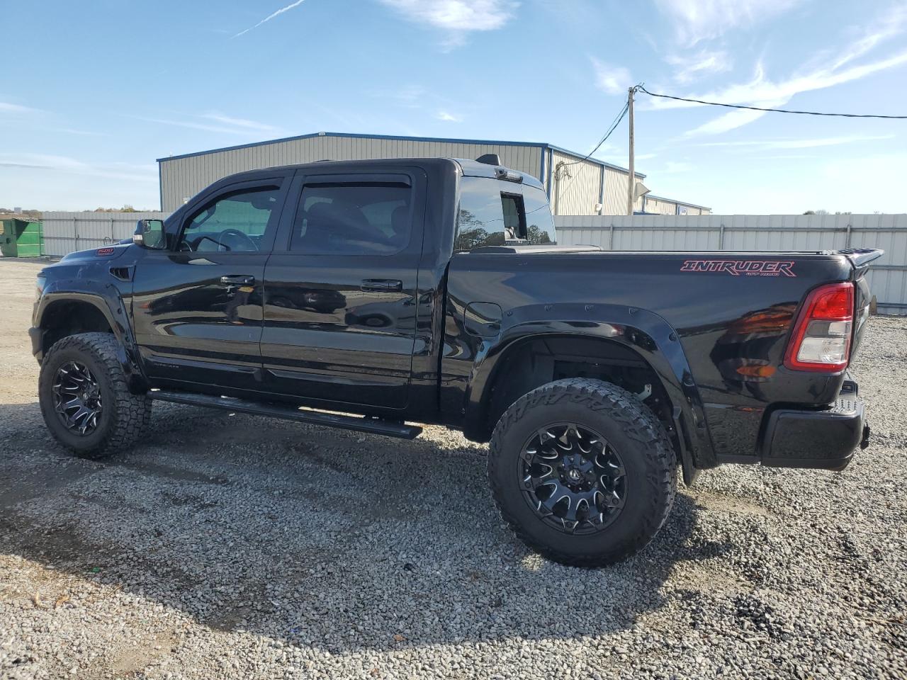 2022 RAM 1500 - Image 2