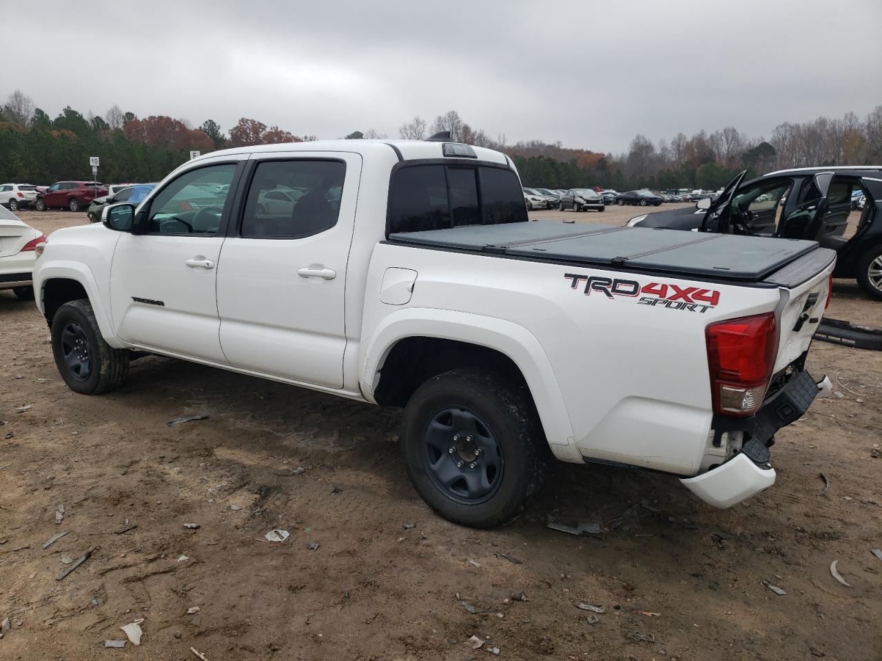 VIN 5TFCZ5AN5GX032261 2016 TOYOTA TACOMA no.2