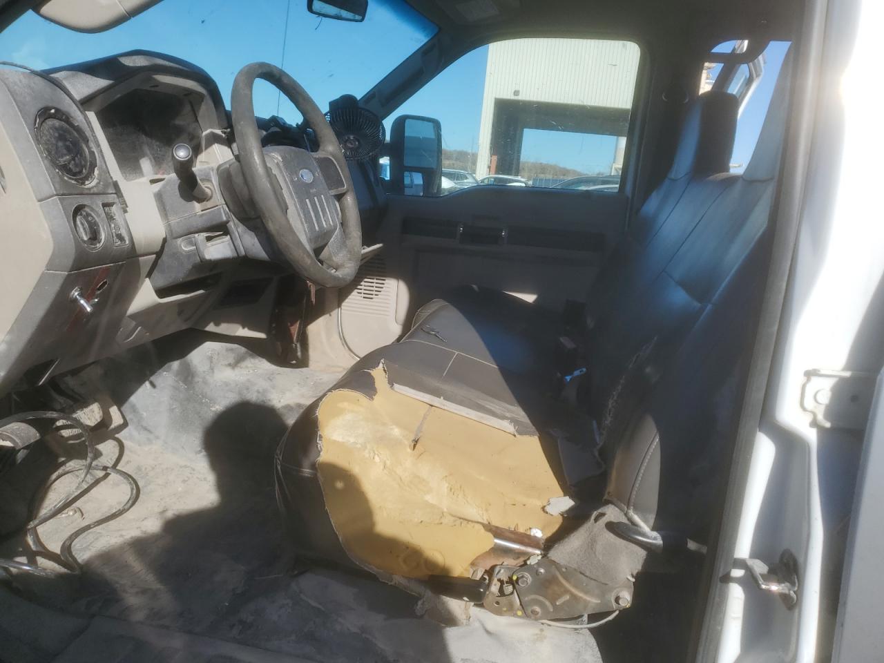 2009 Ford F250 - Image 7