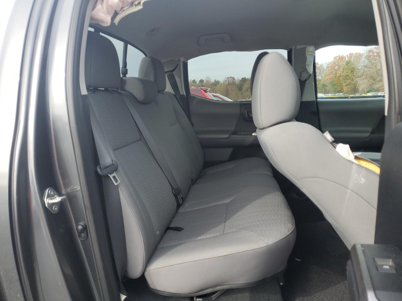2016 Toyota Tacoma - Image 10