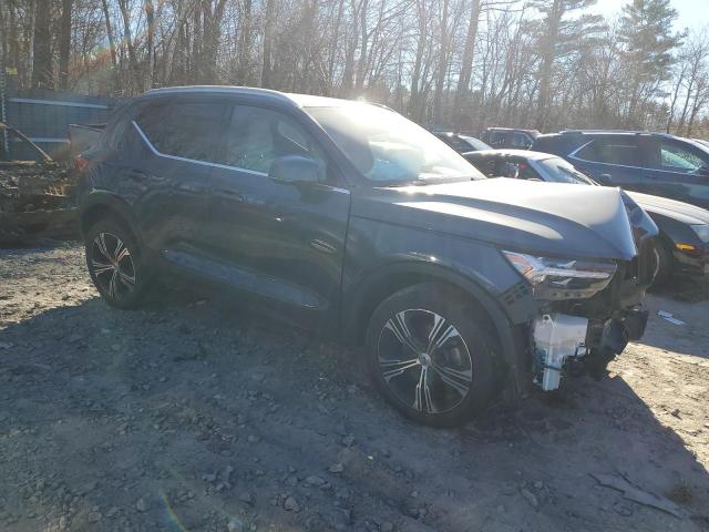  VOLVO XC40 2020 Синий