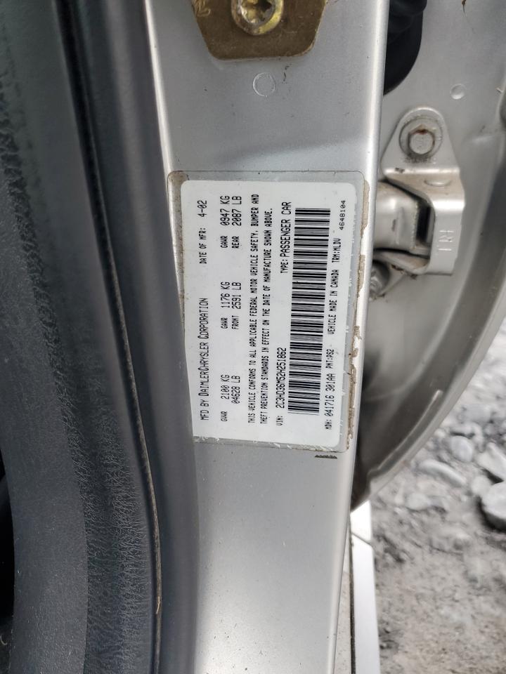 2002 Chrysler Concorde - Image 12