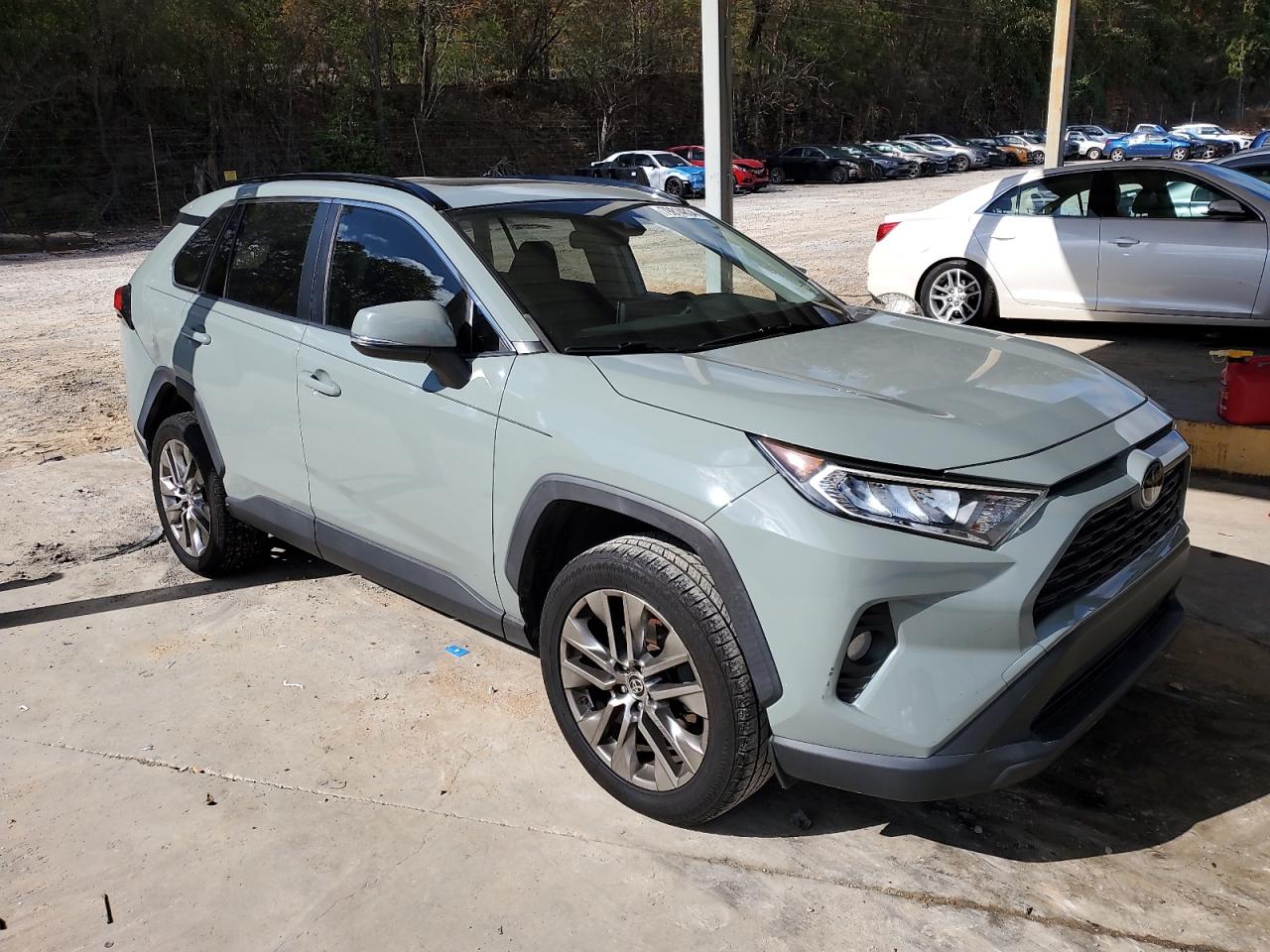 2019 Toyota RAV 4 - Image 4