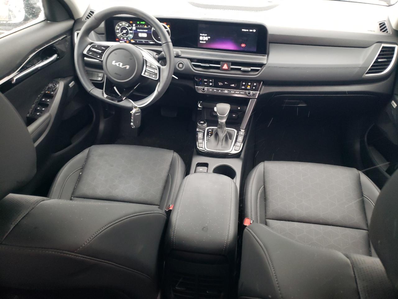 2024 Kia Seltos - Image 8