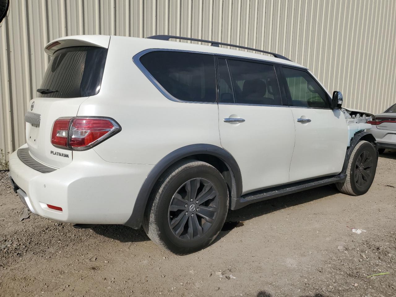 2017 Nissan Armada - Image 3