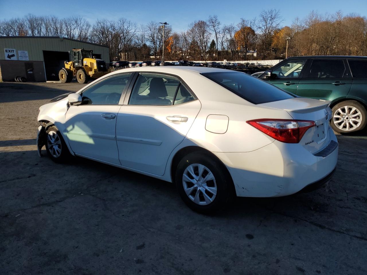 5YFBPRHE4FP337763 2015 TOYOTA COROLLA - Image 2