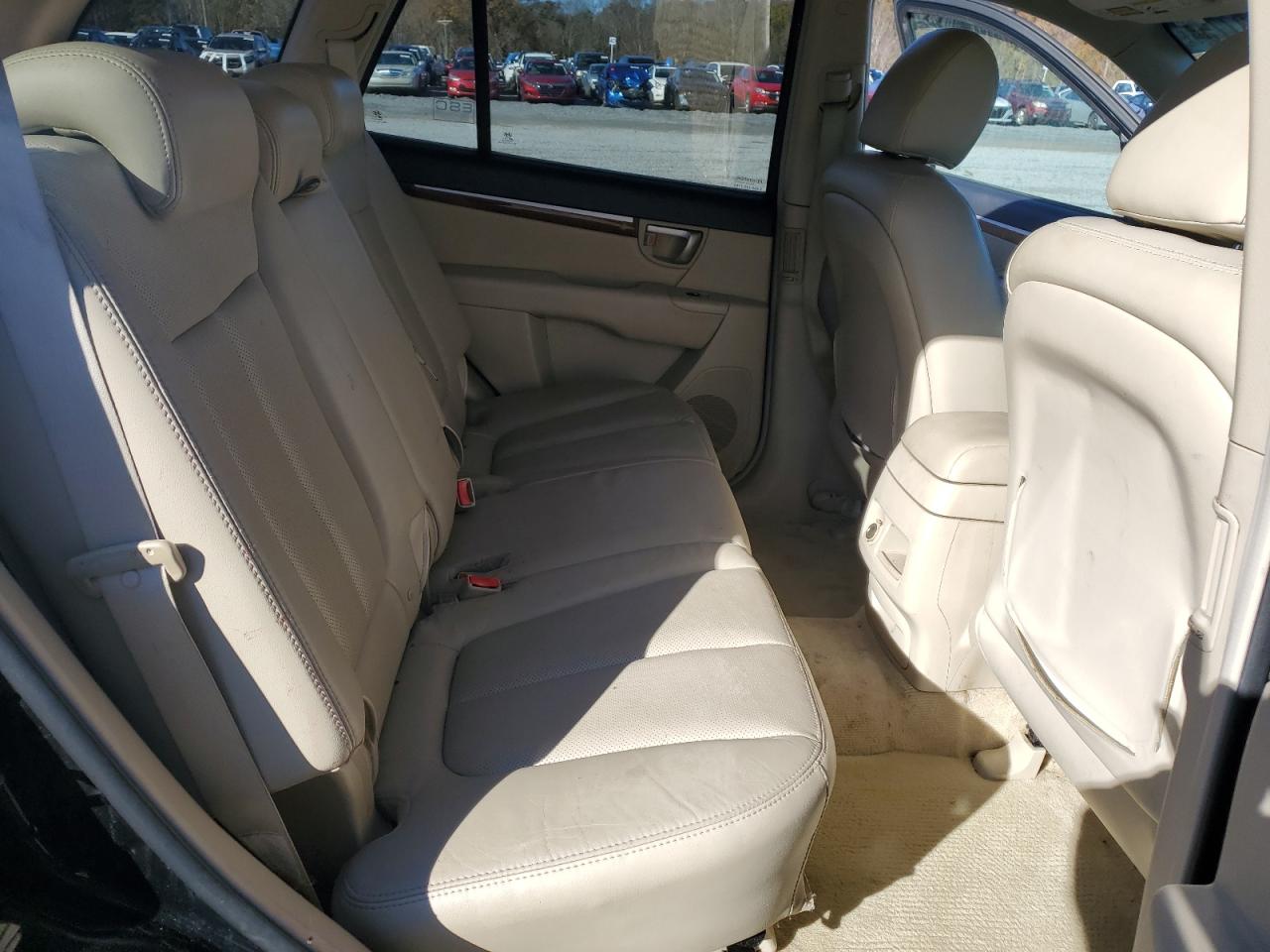 2007 Hyundai Santa Fe - Image 12
