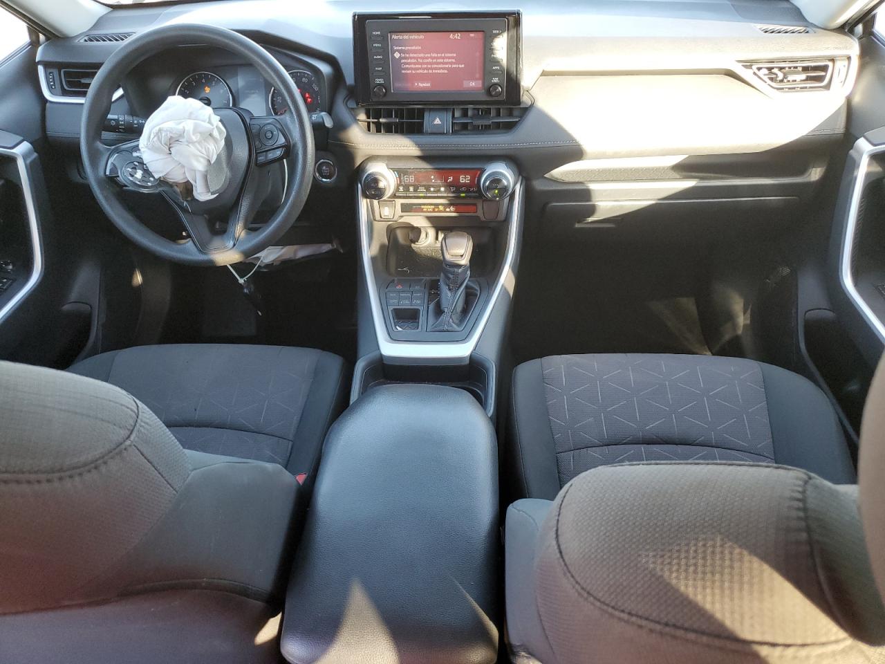 2019 Toyota RAV 4 - Image 8