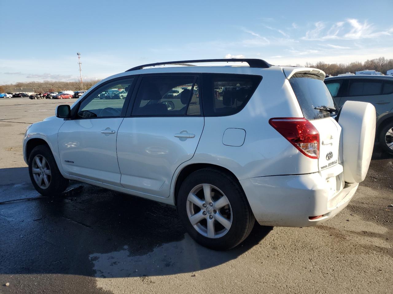 2008 Toyota RAV 4 - Image 2