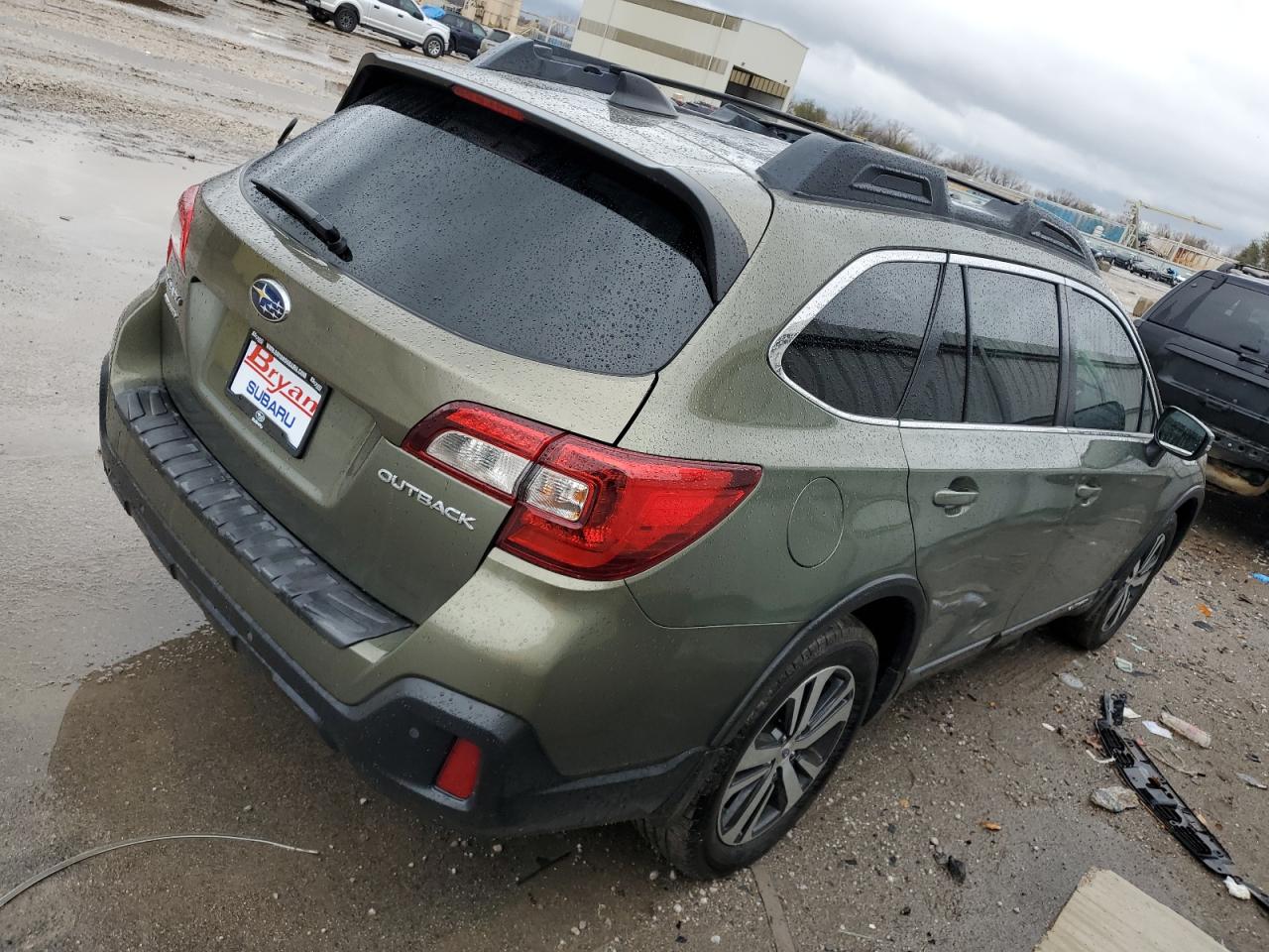 2018 Subaru Outback - Image 3