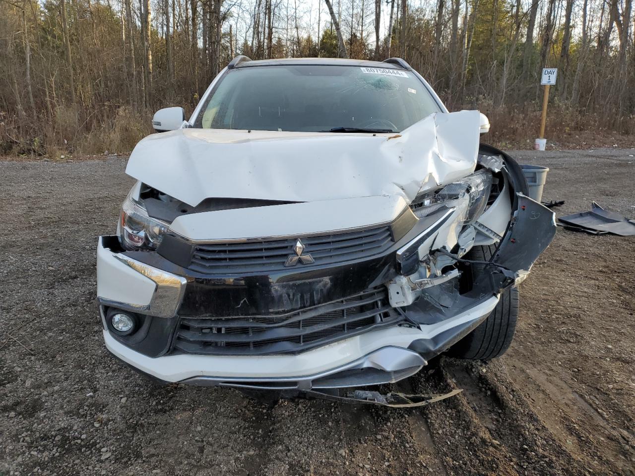 2016 Mitsubishi Outlander - Image 5