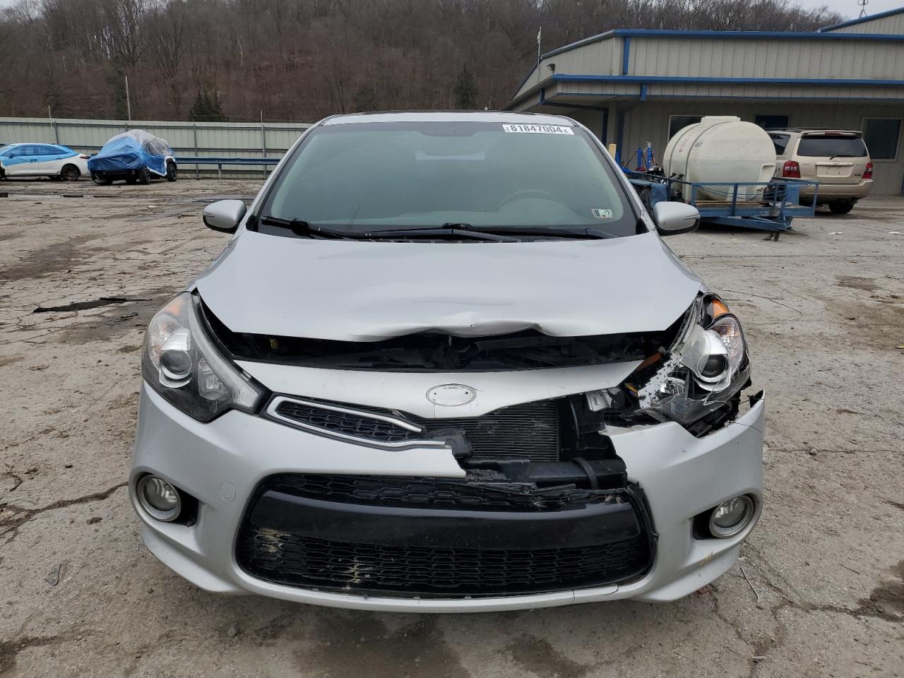 VIN KNAFX6A84G5641367 2016 KIA FORTE no.5