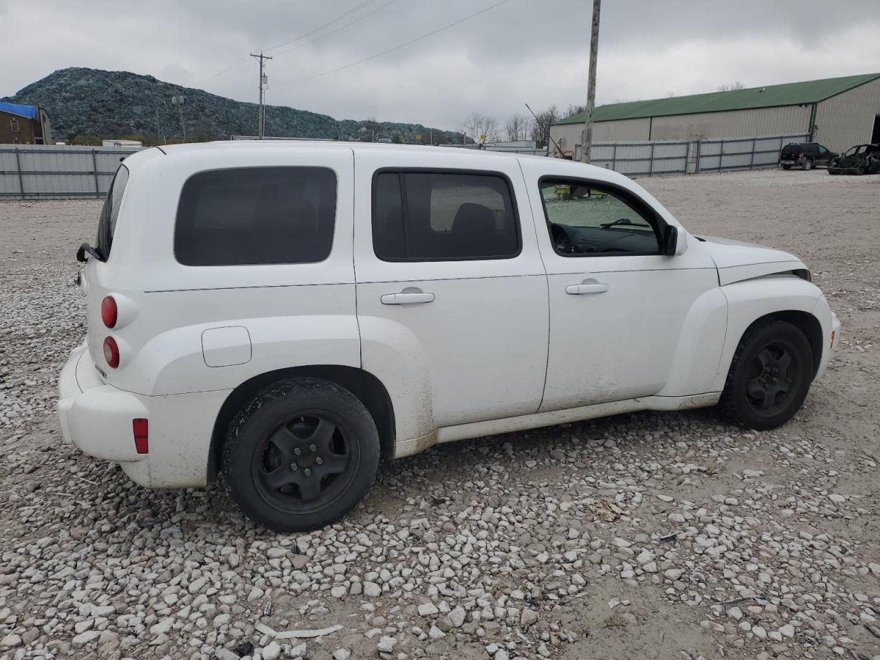 2011 Chevrolet HHR - Image 3