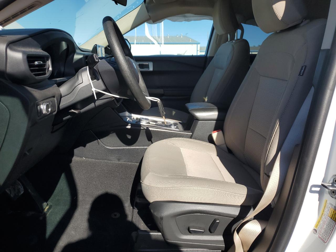 2022 Ford Explorer - Image 7