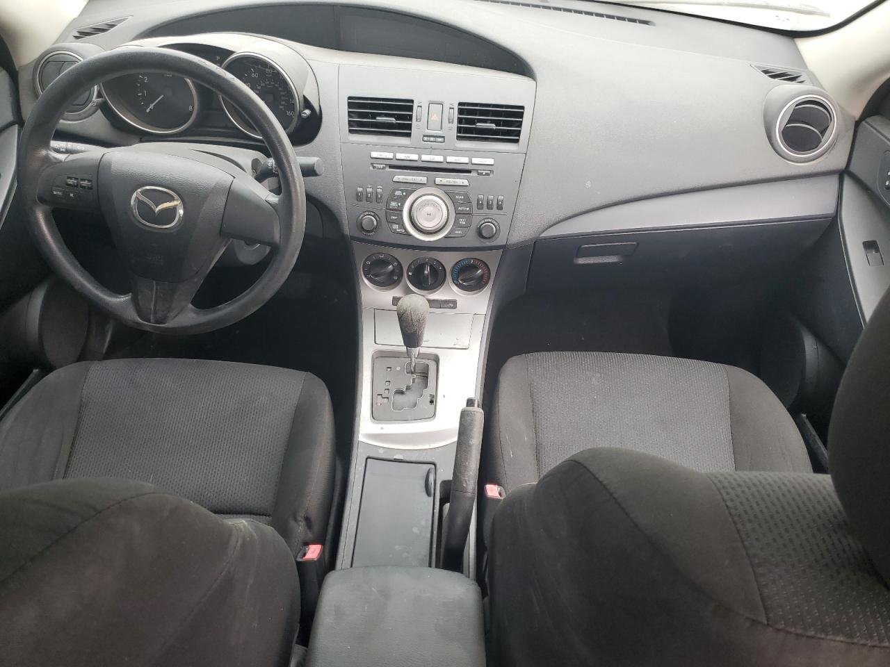 2011 Mazda 3 - Image 8