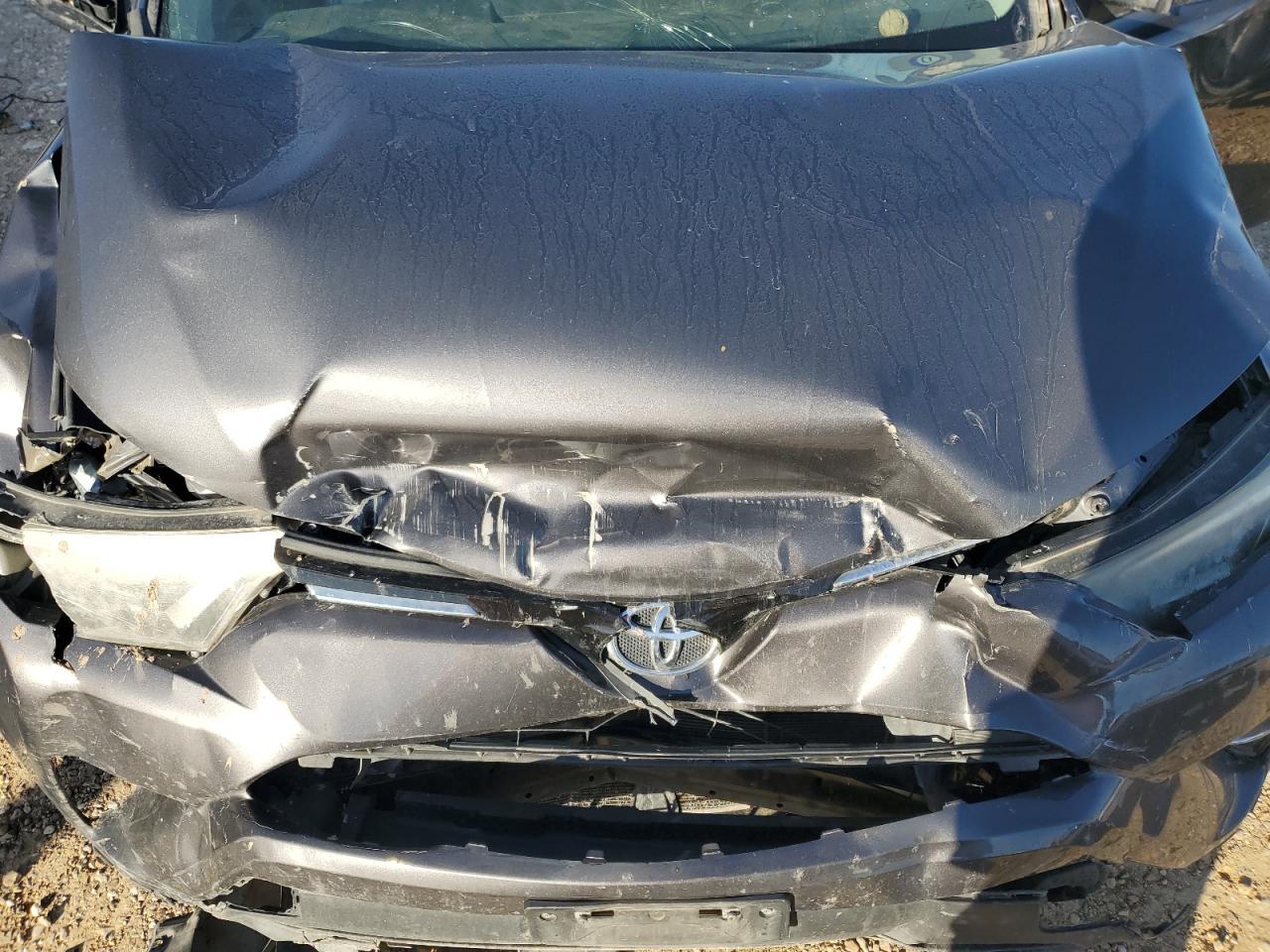 2016 Toyota RAV 4 - Image 12
