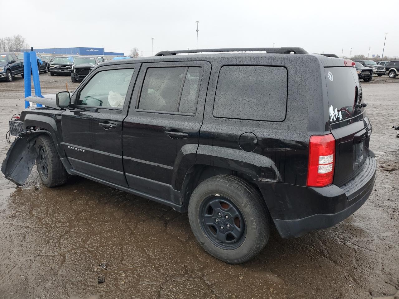 2016 Jeep Liberty (Patriot) - Image 2