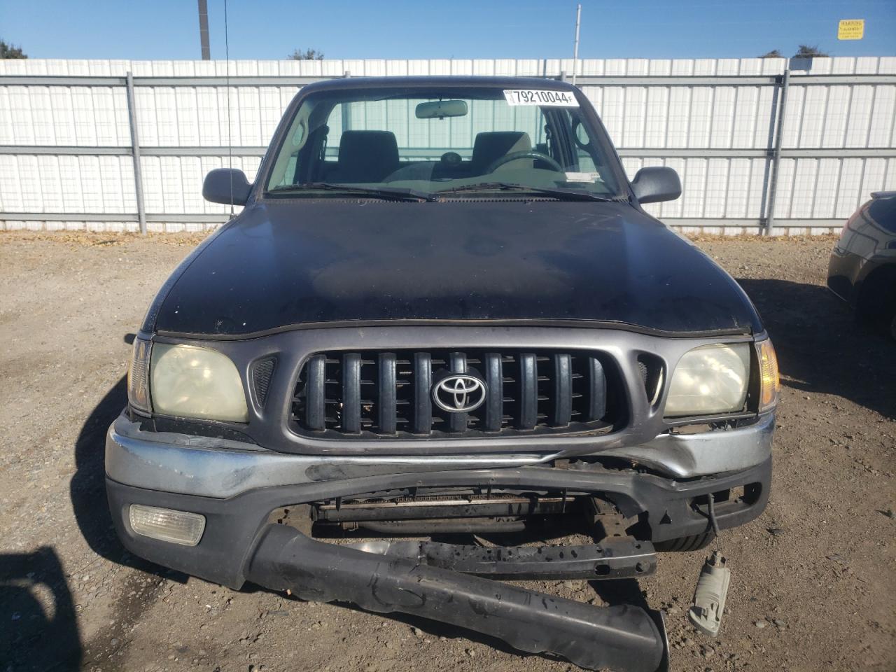 2004 Toyota Tacoma - Image 5