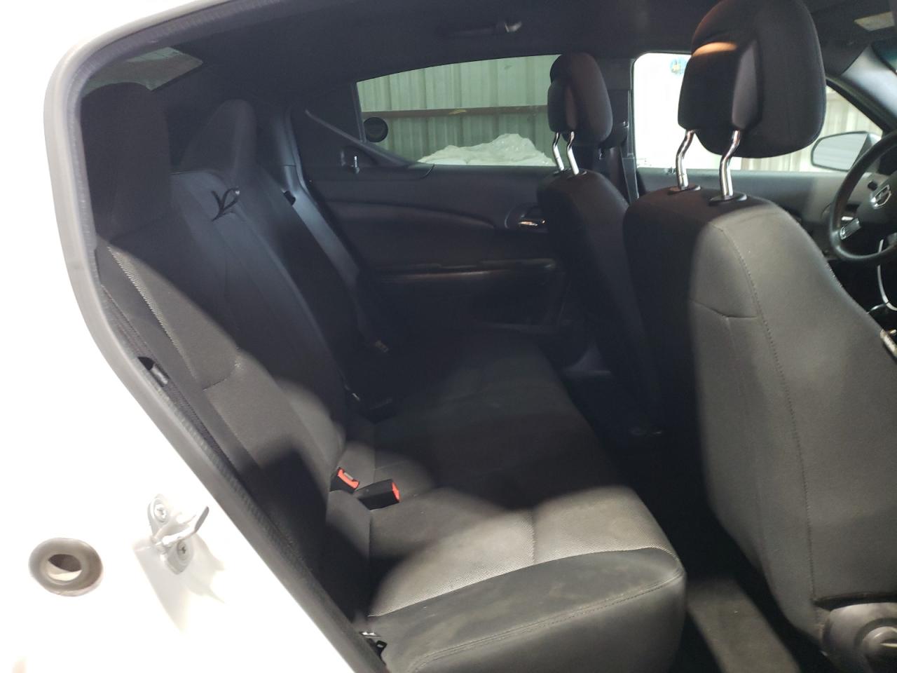 2014 Dodge Avenger - Image 10