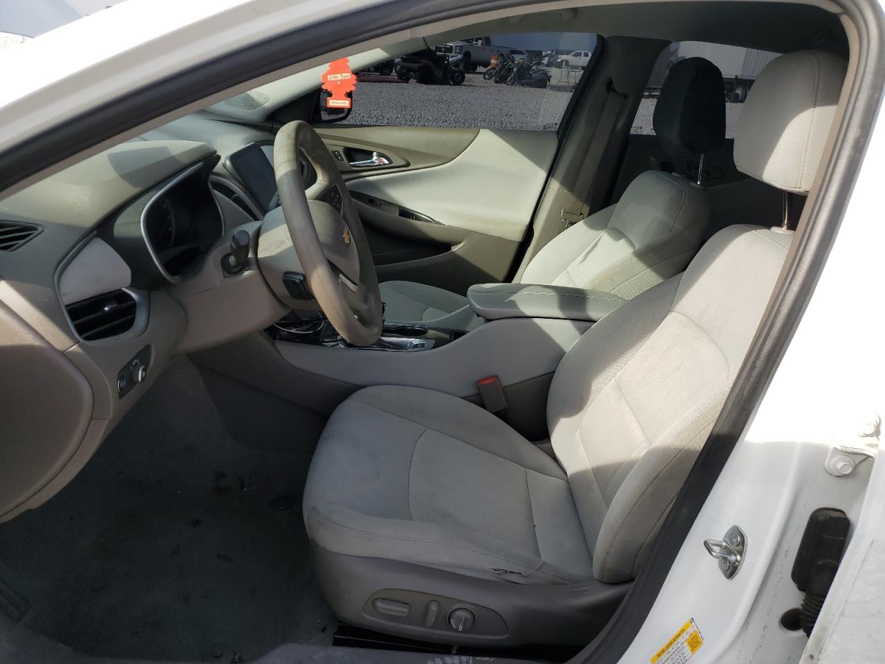 2022 Chevrolet Malibu - Image 7