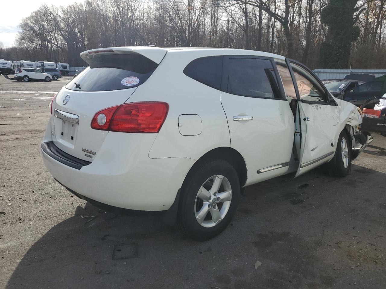 2013 Nissan Rogue - Image 3