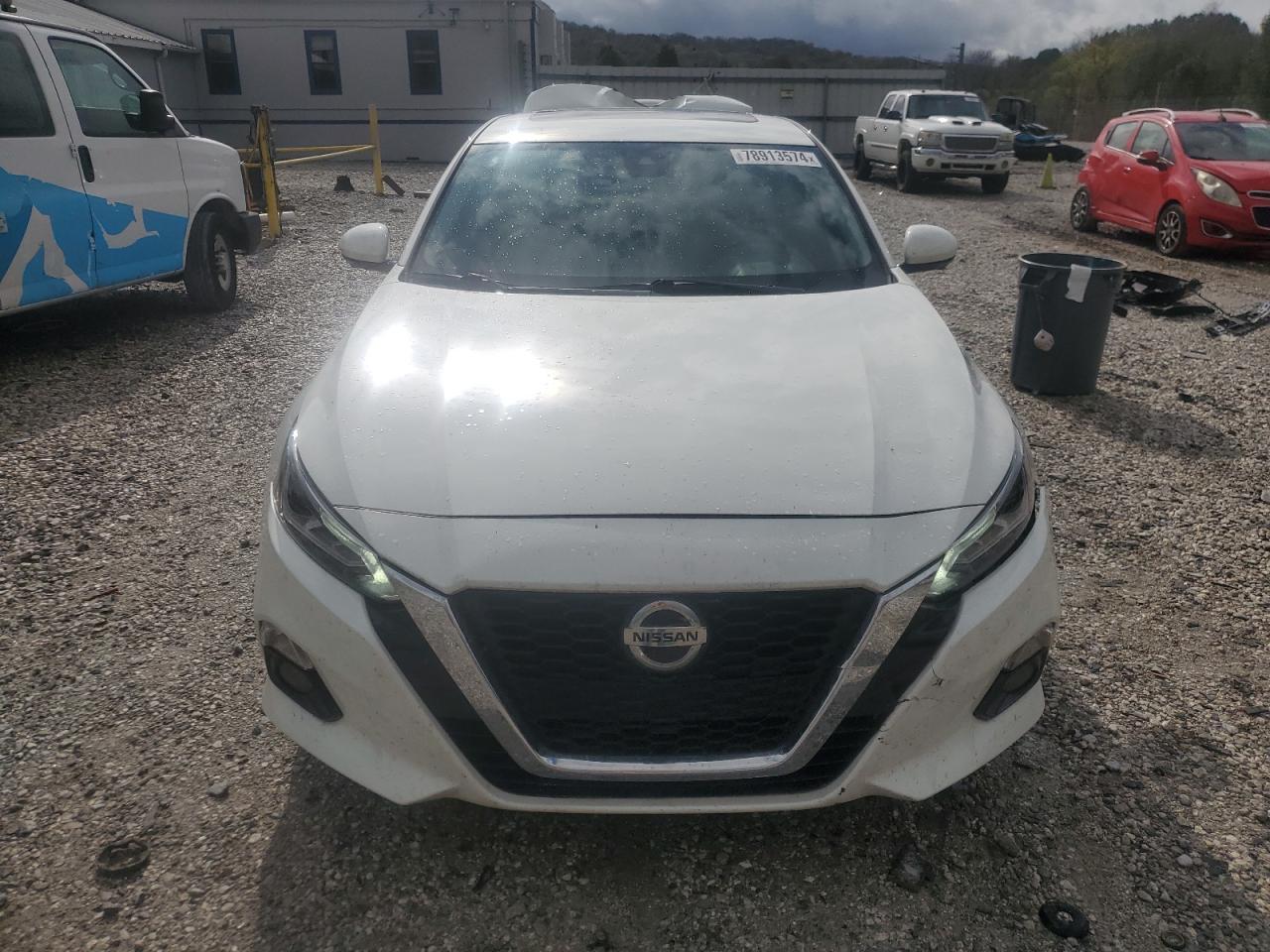 2021 Nissan Altima - Image 5