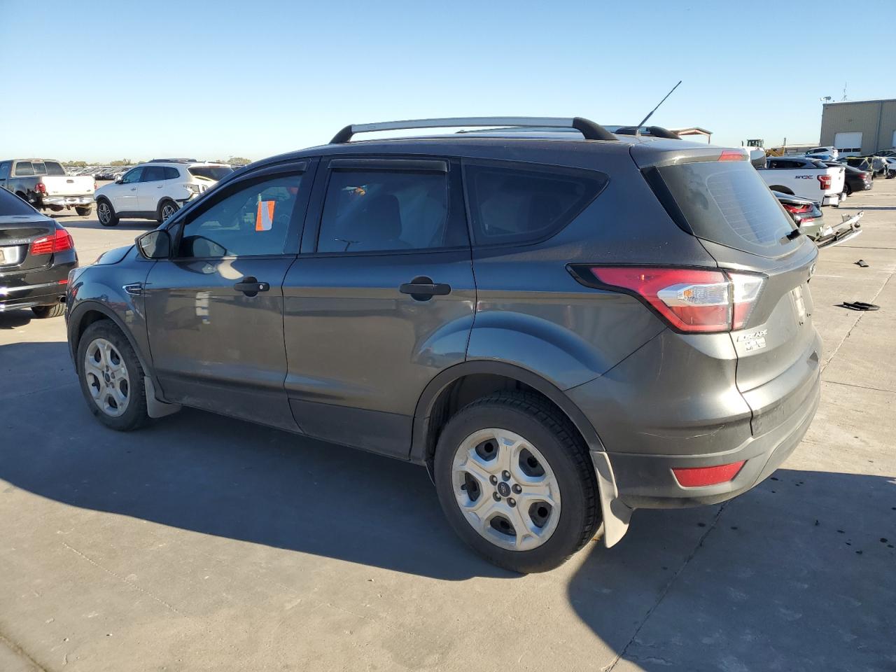 VIN 1FMCU0F75JUB83262 2018 FORD ESCAPE no.2