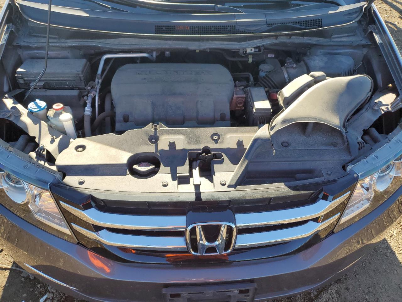 2015 Honda Odyssey - Image 12