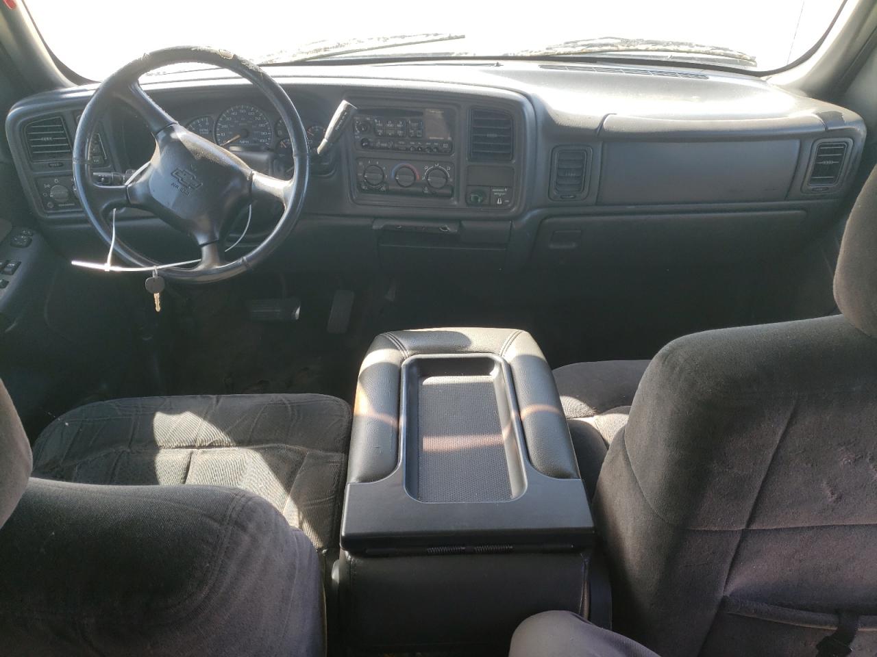2002 Chevrolet Silverado - Image 8
