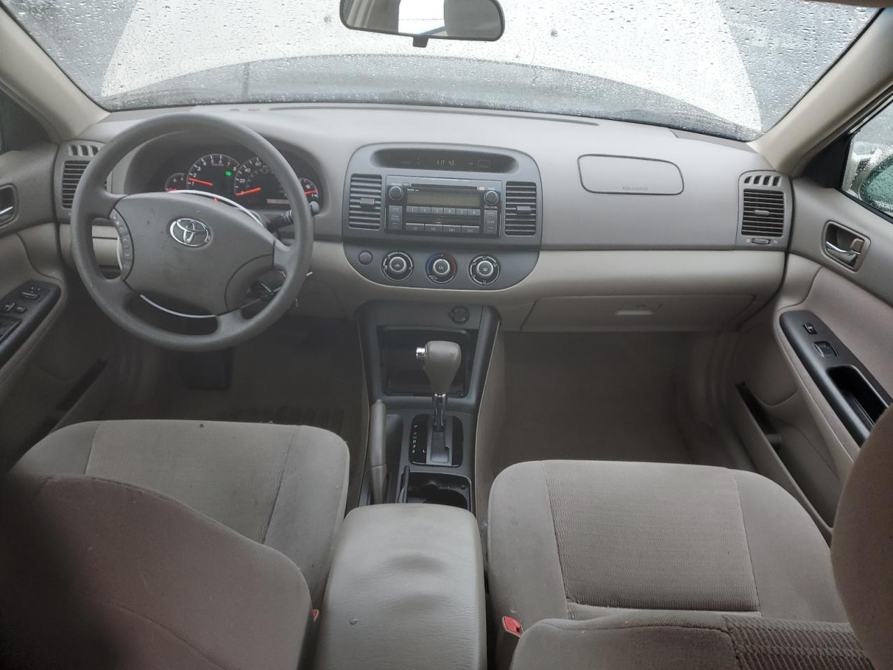 2005 Toyota Camry - Image 8