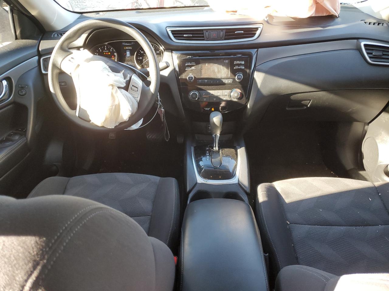 2016 Nissan Rogue - Image 8