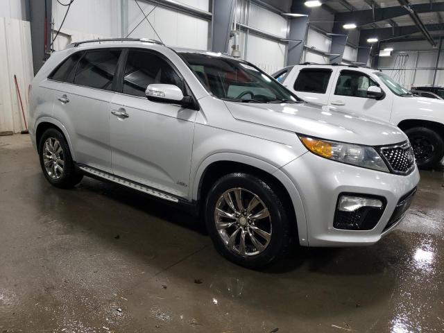  KIA SORENTO 2013 Серебристый