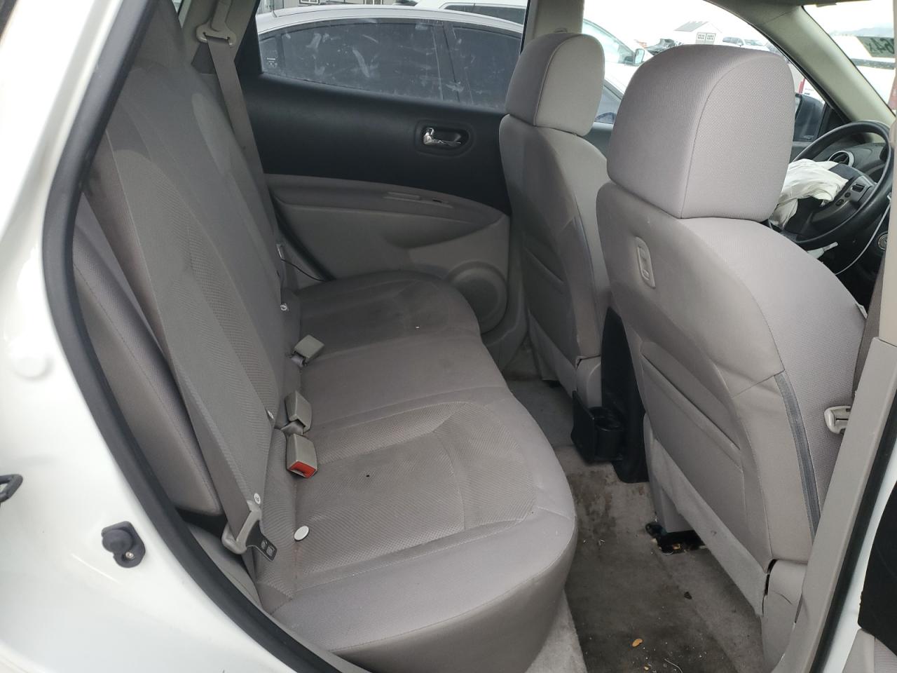2013 Nissan Rogue - Image 11