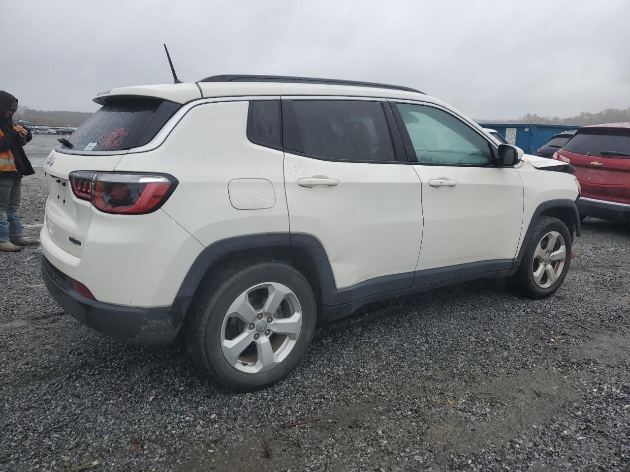 2018 Jeep Compass - Image 3