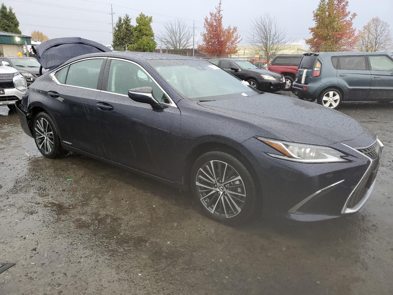 2022 Lexus ES - Image 4